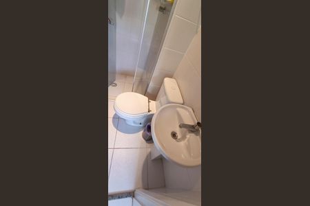 Apartamento à venda com 200m², 4 quartos e 3 vagas Apartamento à venda com 200m², 4 quartos e 3 vagasBanheiro de serviço