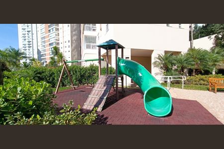 Apartamento à venda com 200m², 4 quartos e 3 vagas Apartamento à venda com 200m², 4 quartos e 3 vagasÁrea comum - Playground