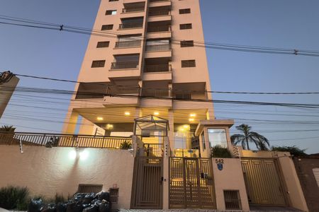 Apartamento para alugar com 64m², 2 quartos e 1 vagaFachada do Prédio