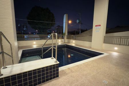 Apartamento para alugar com 64m², 2 quartos e 1 vagaÁrea comum - Piscina