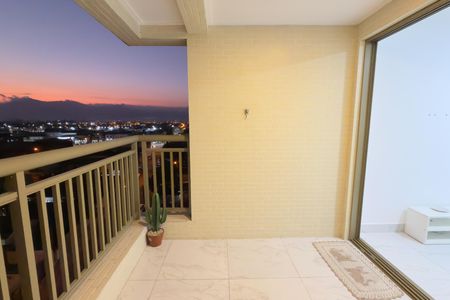 Apartamento para alugar com 64m², 2 quartos e 1 vagaVaranda da Sala