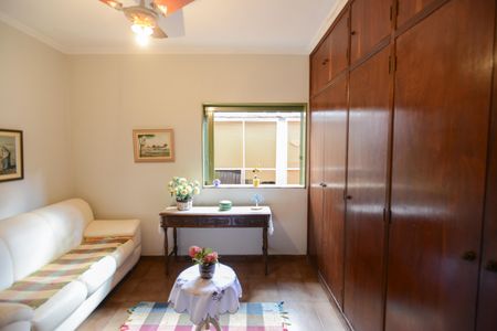 Casa para alugar com 190m², 3 quartos e 2 vagas Casa para alugar com 190m², 3 quartos e 2 vagasQuarto 1