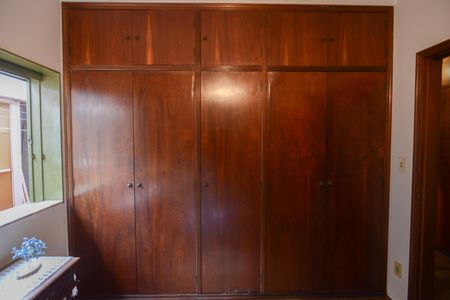 Casa para alugar com 190m², 3 quartos e 2 vagas Casa para alugar com 190m², 3 quartos e 2 vagasQuarto 1