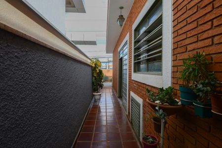 Casa para alugar com 190m², 3 quartos e 2 vagas Casa para alugar com 190m², 3 quartos e 2 vagasCorredor