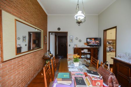 Casa para alugar com 190m², 3 quartos e 2 vagas Casa para alugar com 190m², 3 quartos e 2 vagasSala de Jantar