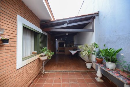 Casa para alugar com 190m², 3 quartos e 2 vagas Casa para alugar com 190m², 3 quartos e 2 vagasQuintal