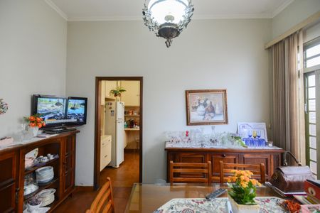 Casa para alugar com 190m², 3 quartos e 2 vagas Casa para alugar com 190m², 3 quartos e 2 vagasSala de Jantar