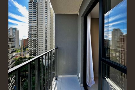 Apartamento para alugar com 27m², 1 quarto e sem vagaSacada