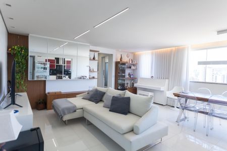 Apartamento à venda com 78m², 2 quartos e 2 vagasSala