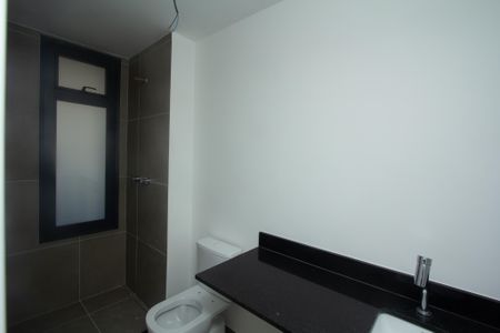 Apartamento à venda com 79m², 2 quartos e 1 vagaBanheiro da Suíte 1