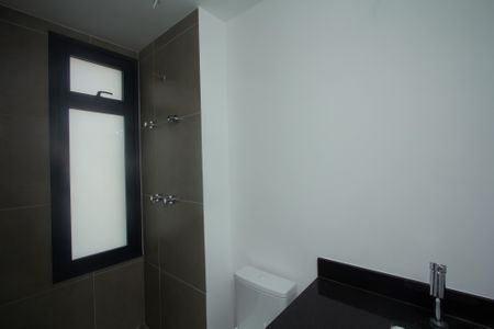 Apartamento à venda com 79m², 2 quartos e 1 vagaBanheiro da Suíte 2