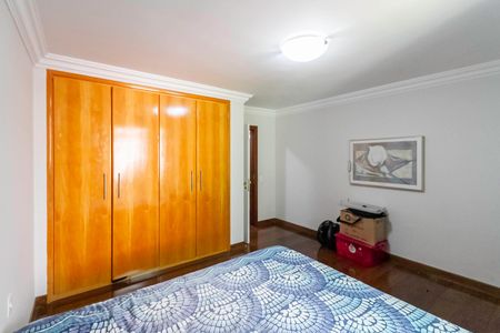 Casa à venda com 1000m², 4 quartos e 11 vagas Casa à venda com 1000m², 4 quartos e 11 vagasSuíte 1