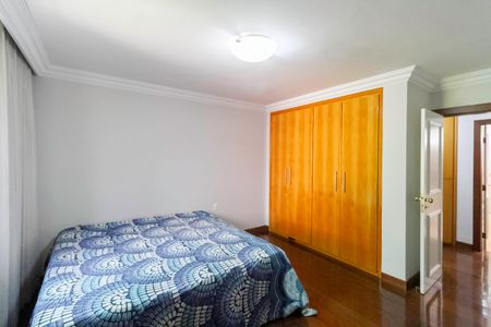 Casa à venda com 1000m², 4 quartos e 11 vagas Casa à venda com 1000m², 4 quartos e 11 vagasSuíte 1