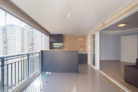 Apartamento à venda com 134m², 3 quartos e 2 vagasVaranda