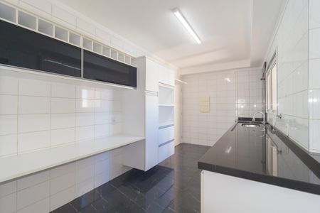 Apartamento à venda com 134m², 3 quartos e 2 vagasCozinha