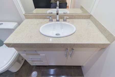 Apartamento à venda com 134m², 3 quartos e 2 vagasDetalhe Banheiro - Suíte