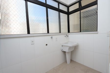 Apartamento à venda com 70m², 2 quartos e 2 vagasLavanderia