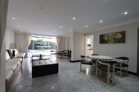 Apartamento à venda com 70m², 2 quartos e 2 vagasÁrea comum - Salão de festas