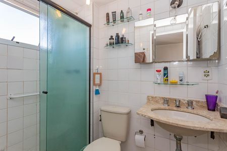 Apartamento à venda com 73m², 3 quartos e 2 vagasBanheiro da Suíte
