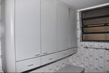 Apartamento à venda com 69m², 2 quartos e 1 vaga Apartamento à venda com 69m², 2 quartos e 1 vagaBanheiro Social