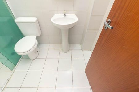 Apartamento para alugar com 57m², 2 quartos e sem vaga Apartamento para alugar com 57m², 2 quartos e sem vagaBanheiro