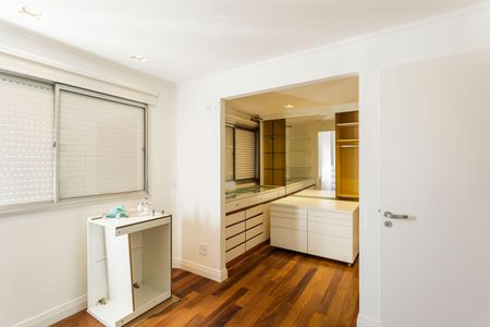 Apartamento para alugar com 115m², 1 quarto e 1 vaga Apartamento para alugar com 115m², 1 quarto e 1 vagaSuíte