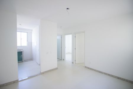 Sala de apartamento para alugar com 2 quartos, 45m² em Centro, Contagem