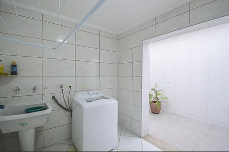 Casa à venda com 236m², 3 quartos e 2 vagasÁrea de Serviço