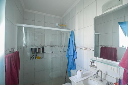 Casa à venda com 236m², 3 quartos e 2 vagasBanheiro da Suíte