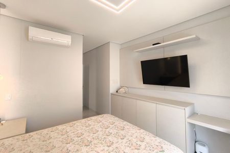 Casa de condomínio à venda com 490m², 3 quartos e 4 vagas Casa de condomínio à venda com 490m², 3 quartos e 4 vagasSuíte 1