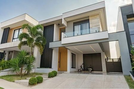 Casa de condomínio à venda com 242m², 3 quartos e 4 vagasFachada
