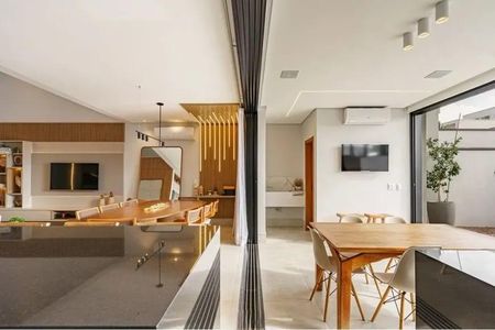 Casa de condomínio à venda com 242m², 3 quartos e 4 vagasCozinha