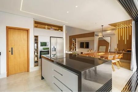 Casa de condomínio à venda com 242m², 3 quartos e 4 vagasCozinha