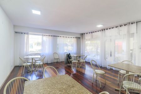 Apartamento para alugar com 57m², 1 quarto e sem vagaÁrea comum - Salão de festas