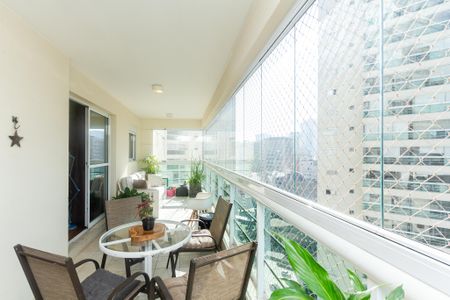 Apartamento à venda com 139m², 3 quartos e 2 vagasVaranda da Sala