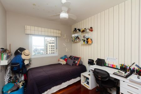 Apartamento à venda com 139m², 3 quartos e 2 vagasSuíte 1