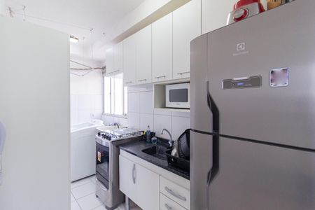 Apartamento à venda com 39m², 2 quartos e 1 vaga Apartamento à venda com 39m², 2 quartos e 1 vagaCozinha e Área de serviço