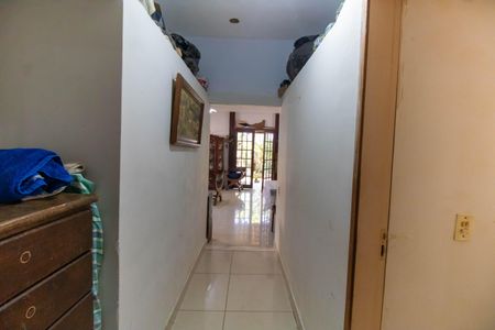 Casa à venda com 897m², 3 quartos e 8 vagasCorredor