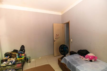 Casa à venda com 897m², 3 quartos e 8 vagasQuarto 2