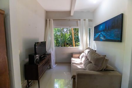 Casa à venda com 897m², 3 quartos e 8 vagasSala