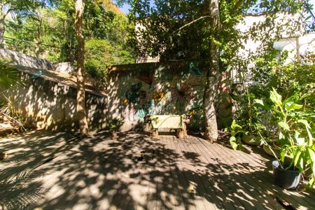 Casa à venda com 897m², 3 quartos e 8 vagasÁrea externa