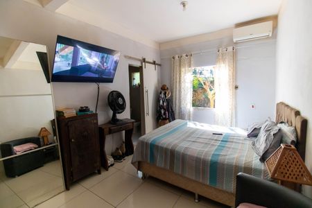 Casa à venda com 897m², 3 quartos e 8 vagasSuíte 