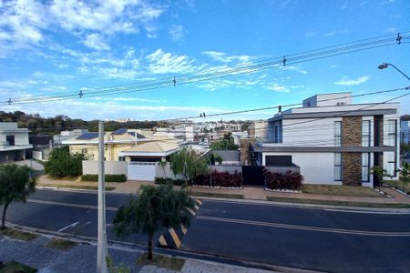 Casa de condomínio à venda com 305m², 4 quartos e 4 vagasVista da varanda