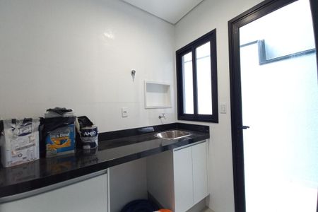 Casa de condomínio à venda com 305m², 4 quartos e 4 vagasÁrea de Serviço