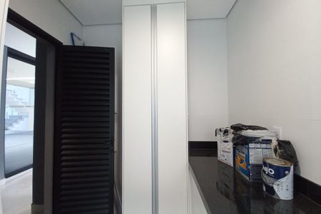 Casa de condomínio à venda com 305m², 4 quartos e 4 vagasÁrea de Serviço