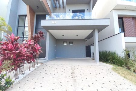Casa de condomínio à venda com 305m², 4 quartos e 4 vagasGaragem