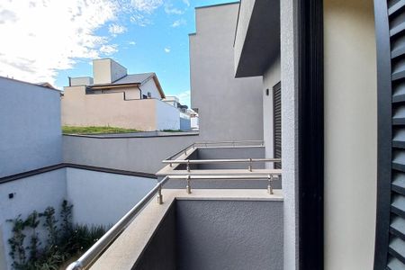 Casa de condomínio à venda com 305m², 4 quartos e 4 vagasVaranda da Suíte 4