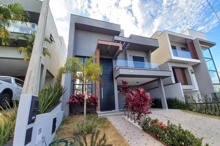 Casa de condomínio à venda com 305m², 4 quartos e 4 vagasFachada do Prédio