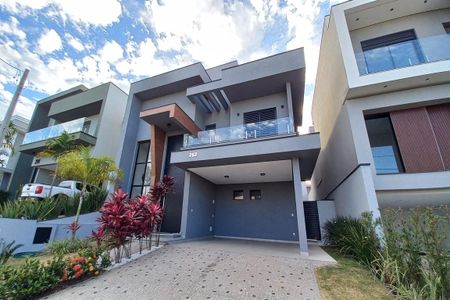 Casa de condomínio à venda com 305m², 4 quartos e 4 vagasFachada do Prédio