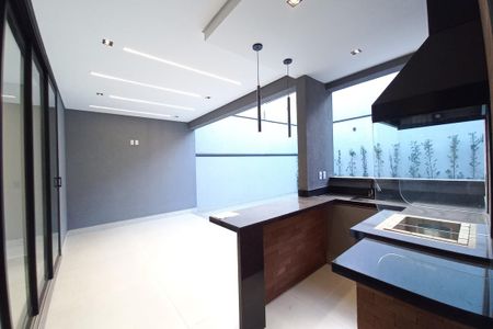 Casa de condomínio à venda com 305m², 4 quartos e 4 vagasÁrea comum - Churrasqueira